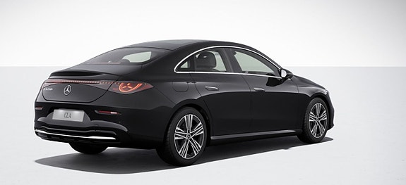 Mercedes-Benz CLA250 3 of 5