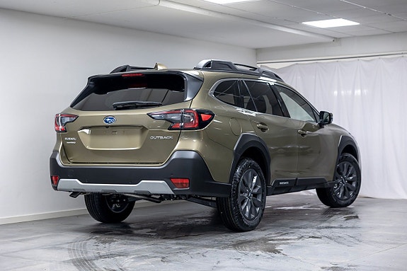Subaru Outback 3 of 5