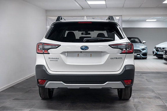 Subaru Outback 4 of 27