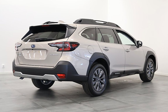Subaru Outback 4 of 15