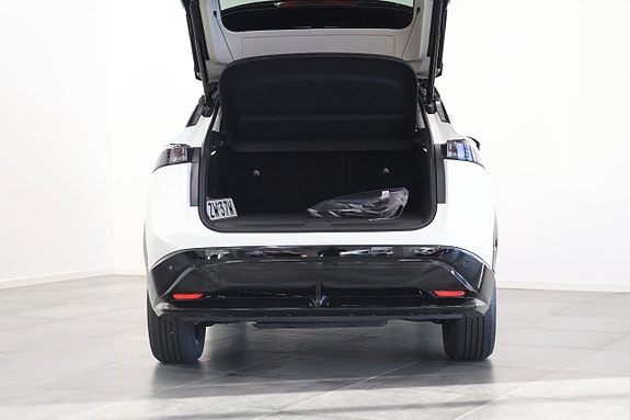 Nissan Ariya 5 of 5