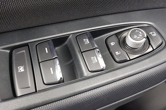 Subaru Forester 17 of 21