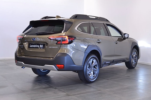 Subaru Outback 3 of 5