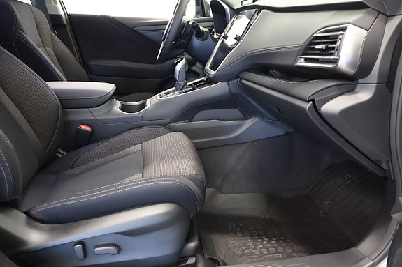Subaru Outback 8 of 17