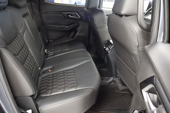Isuzu D-max 10 of 21