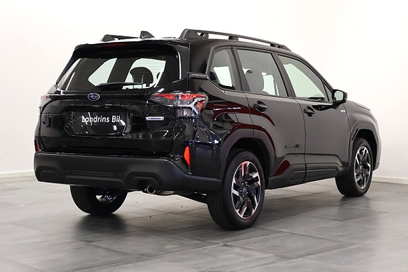 Subaru Forester 4 of 15