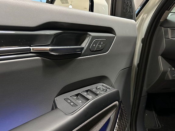 Kia EV9 8 of 15