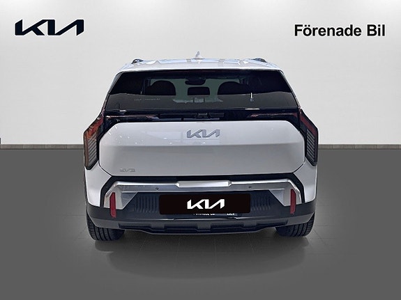 Kia EV3 5 of 19