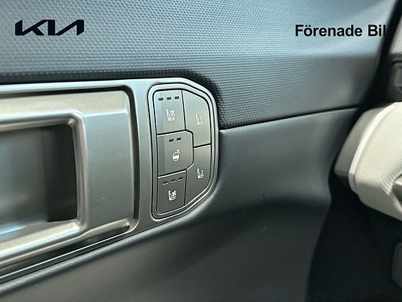 Kia EV4 16 of 20