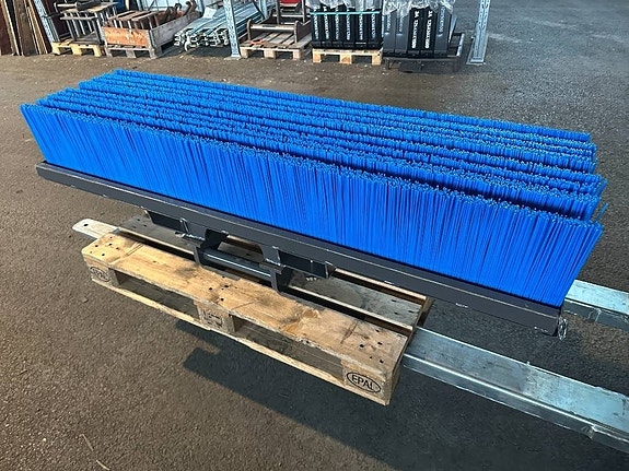 SE Equipment  Sopborste maskinsop grävmaskin S40 S45 S60 2 of 5