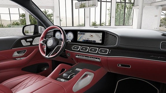 Mercedes-Benz GLS600 5 of 7