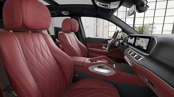 Mercedes-Benz GLS600 6 of 7