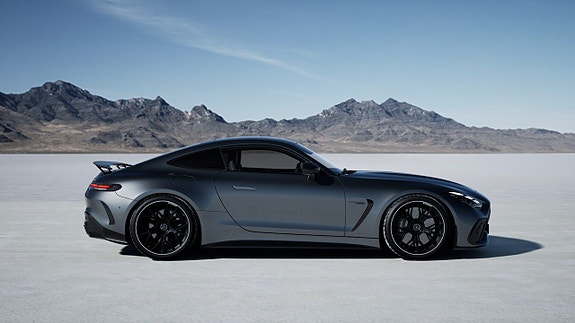 Mercedes-Benz AMG GT 63 3 of 5