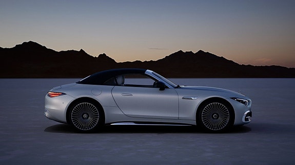 Mercedes-Benz SLR 4 of 5