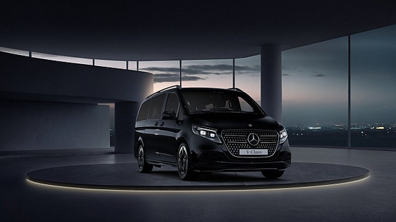 Mercedes-Benz V300 d 2 of 5