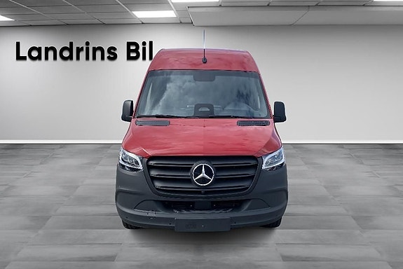 Mercedes-Benz eSprinter 420 2 of 18