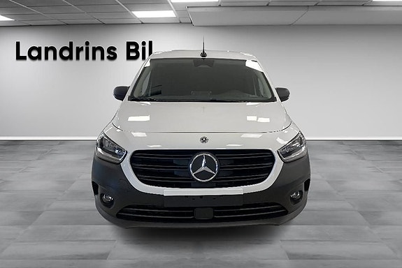Mercedes-Benz eCitan 2 of 5