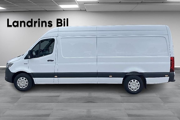 Mercedes-Benz eSprinter 420 4 of 17