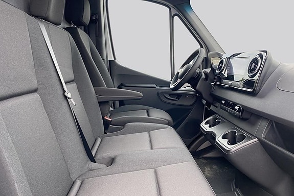 Mercedes-Benz eSprinter 414 21 of 23