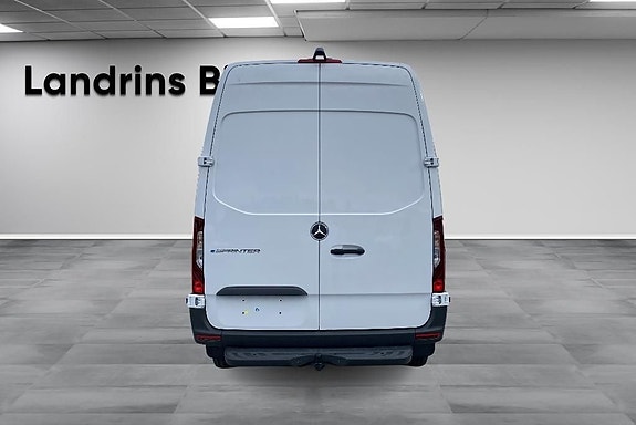Mercedes-Benz eSprinter 414 5 of 23