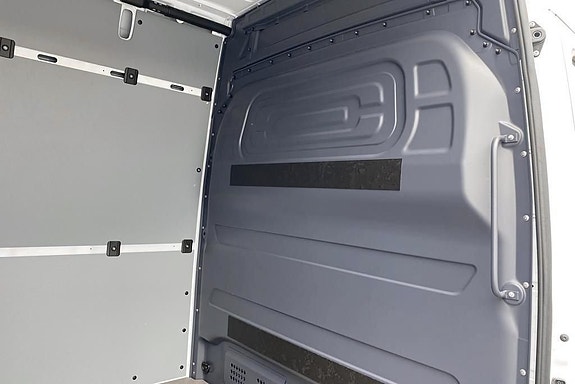 Mercedes-Benz eSprinter 414 17 of 23