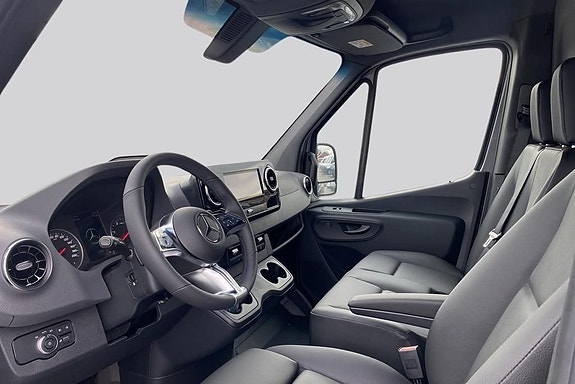 Mercedes-Benz Sprinter 319 8 of 20