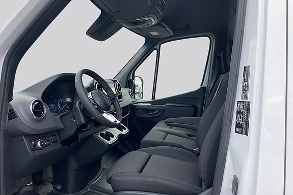Mercedes-Benz eSprinter 414 8 of 17