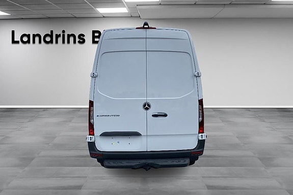 Mercedes-Benz eSprinter 414 5 of 17