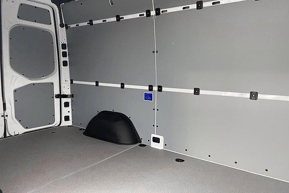 Mercedes-Benz eSprinter 414 16 of 17