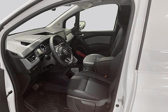 Nissan Townstar 12 of 12