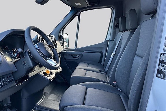 Mercedes-Benz eSprinter 314 8 of 14