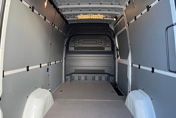 Mercedes-Benz eSprinter 314 14 of 14