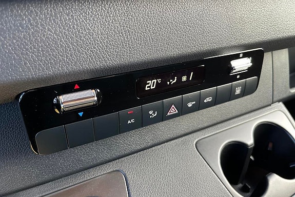Mercedes-Benz eSprinter 314 13 of 14