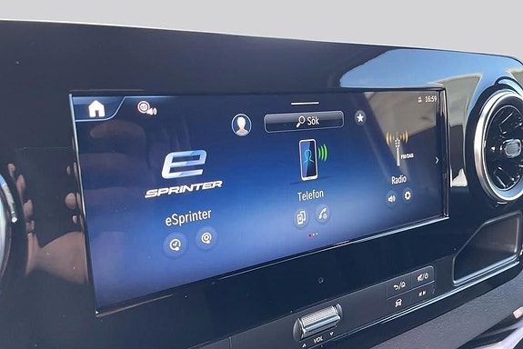 Mercedes-Benz eSprinter 420 11 of 14
