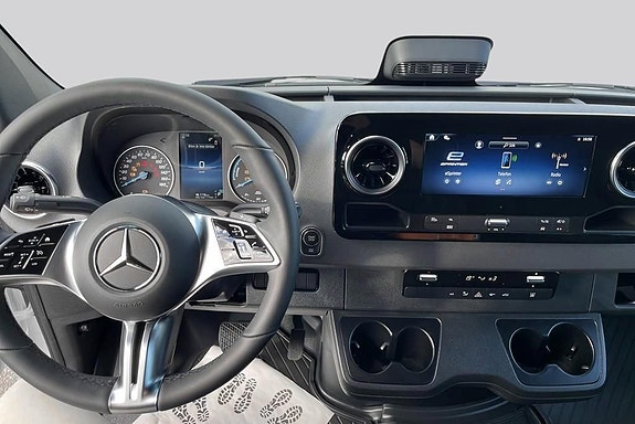 Mercedes-Benz eSprinter 420 7 of 14