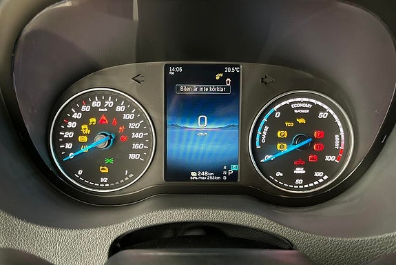 Mercedes-Benz eSprinter 420 10 of 14