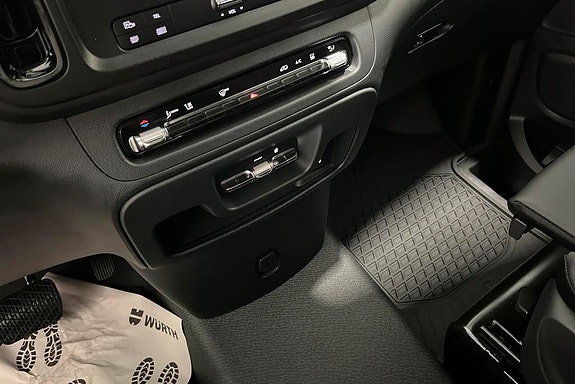 Mercedes-Benz Vito 114 13 of 15