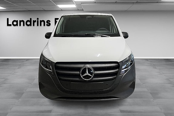 Mercedes-Benz eVito 112 2 of 5
