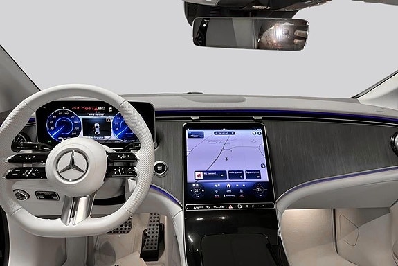 Mercedes-Benz EQE350 7 of 14