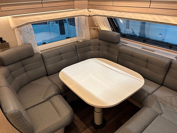 Kabe Royal 600 CXL KS 5 of 14