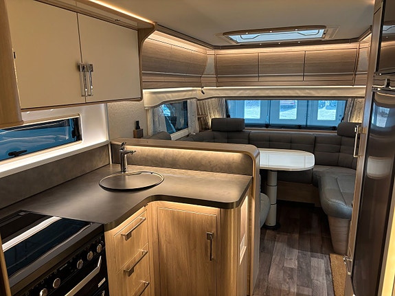 Kabe Royal 600 CXL KS 11 of 14