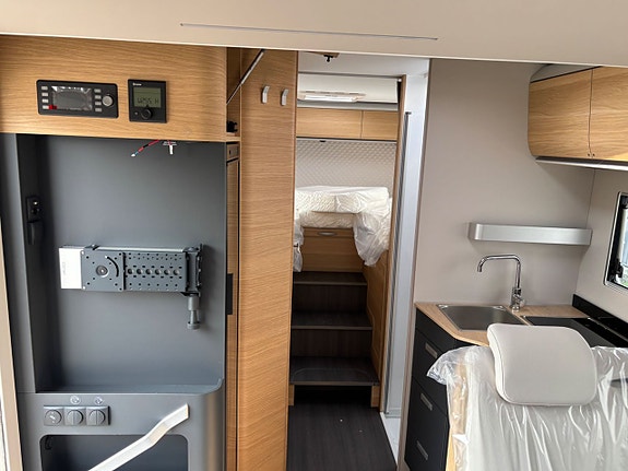 Adria Matrix 670 SL 60Y * Jubileumsmodell * 13 of 16