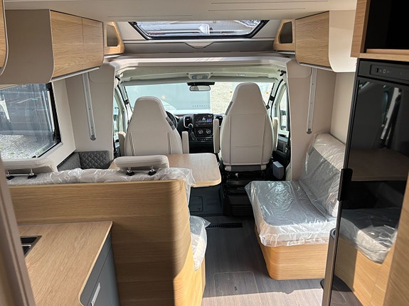 Adria Matrix 670 SL 60Y * Jubileumsmodell * 9 of 16