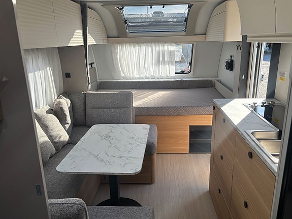 Adria Adora 573 PT *Barnkammare* 9 of 12