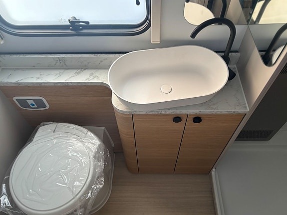 Adria Adora 573 PT *Barnkammare* 8 of 12
