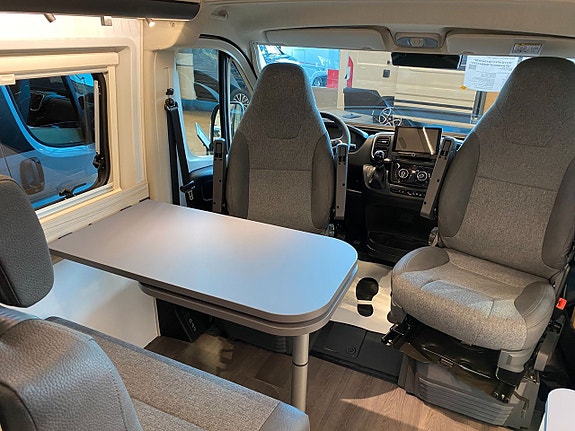 Sun Living V65 GX 4 of 8