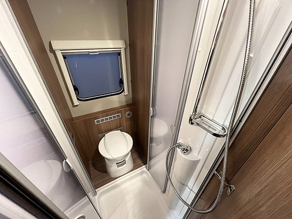 Knaus 750 UFK Scandinavian Selection Barnkammare | Golvvärme 17 of 24