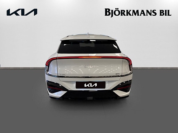 Kia EV6 5 of 5