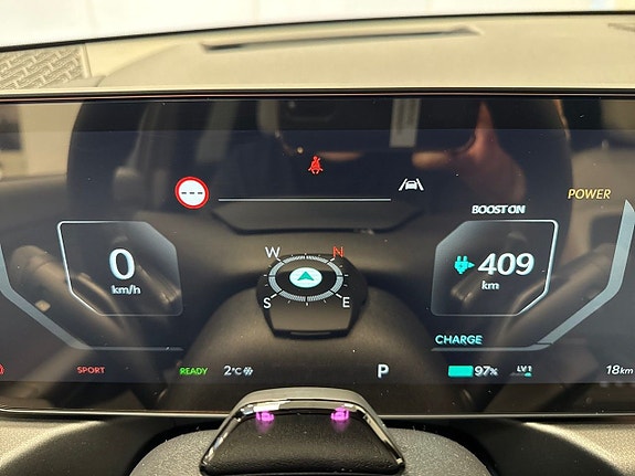 Kia EV9 10 of 26