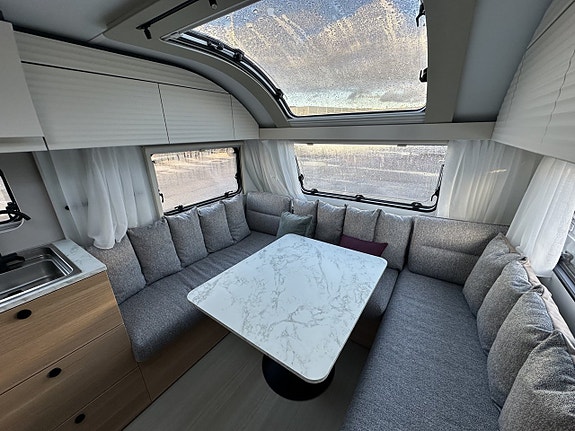 Adria ADORA 663 UT 7 of 21